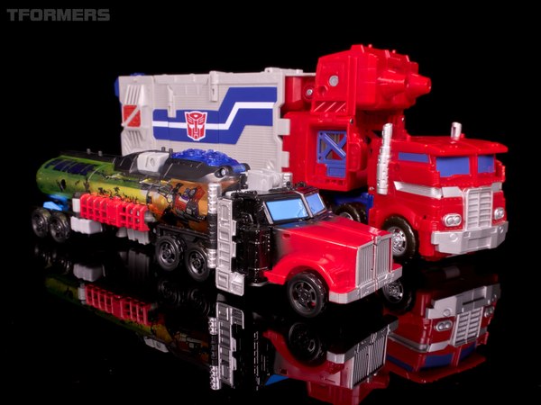 TFormers Gallery   Siege On Cybertron Magnus Prime 029 (29 of 108)